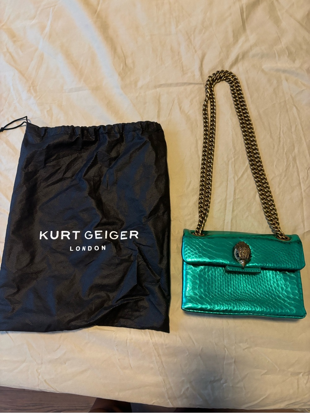 Kurt Geiger Metallic snake print Emerald Green mini Bag with brushed Gold Chain - Picture 2 of 10